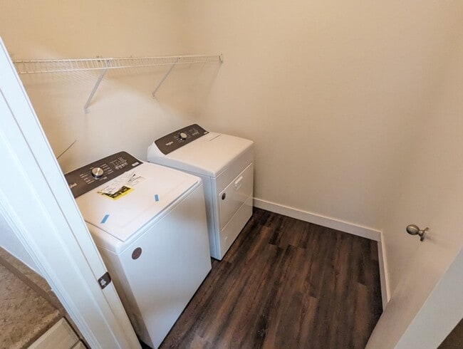 Building Photo - 8250 N Grand Canyon Dr