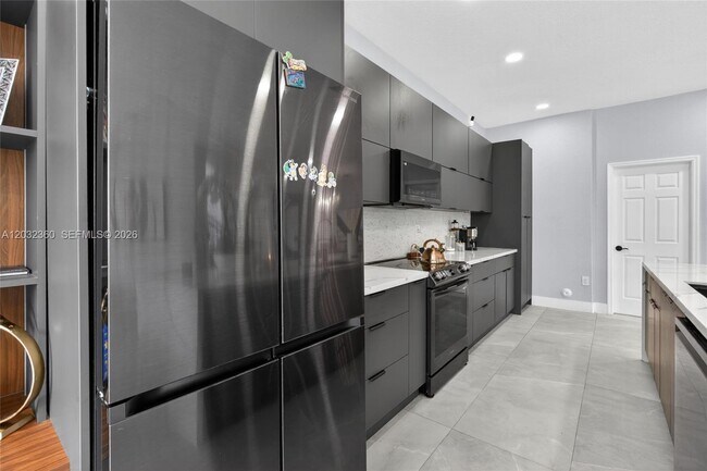 Building Photo - 2167 SW 176th Terrace