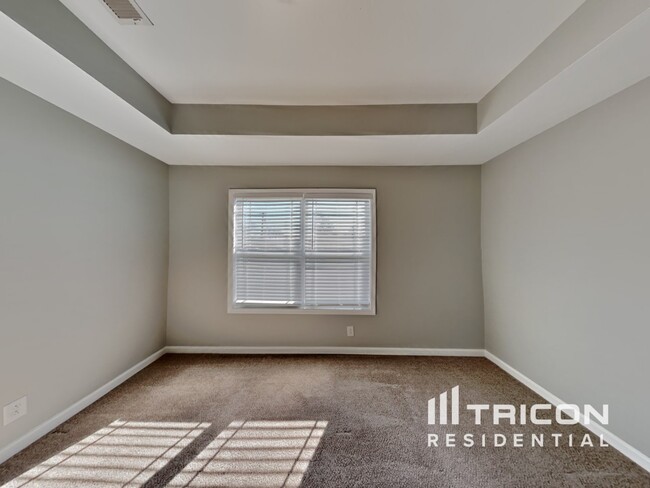 Building Photo - 1321 Loren Circle