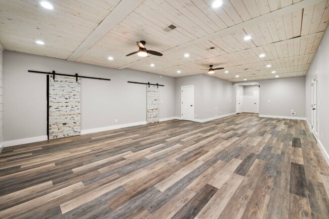 Building Photo - Luxury Living on the River — Your Dream Home Awaits