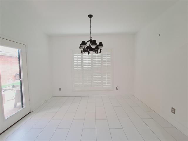 Building Photo - 1534 Chapman Dr