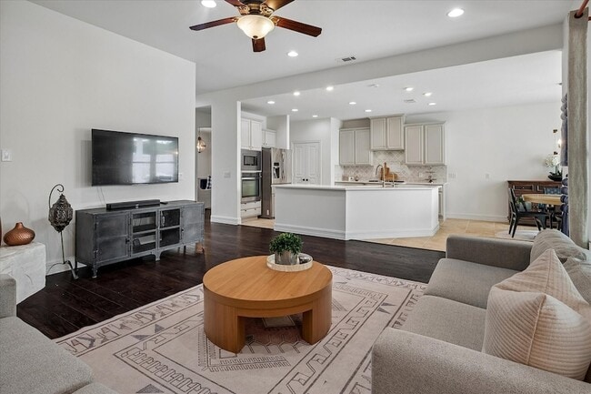 Building Photo - 4576 Berry Ridge Ln