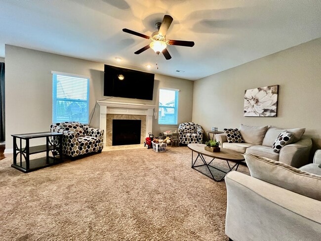 Building Photo - Executive corporate rental features commun...