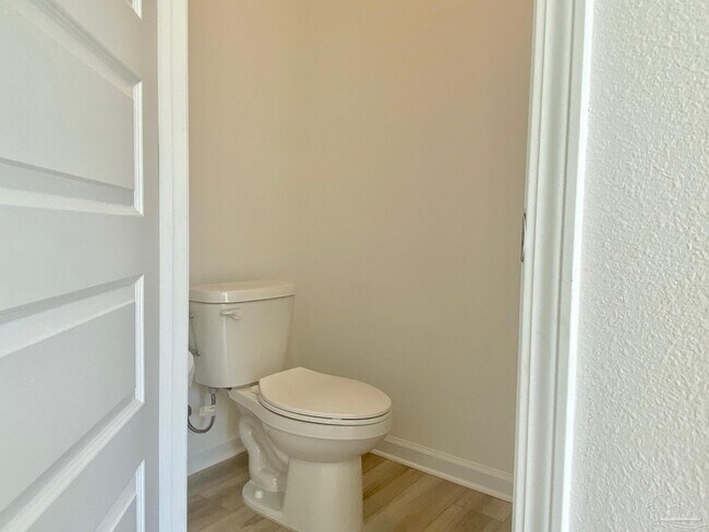 Building Photo - 9668 Sagewood Dr