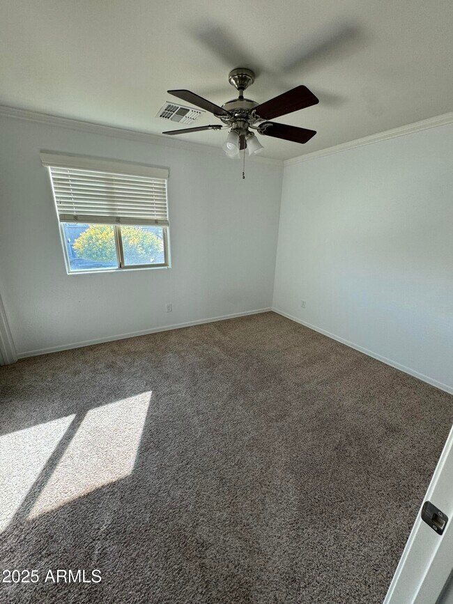 Building Photo - 11009 E Sutter Ave