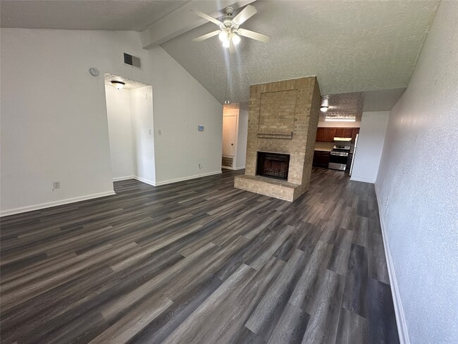 Building Photo - 5434 Parkridge Dr