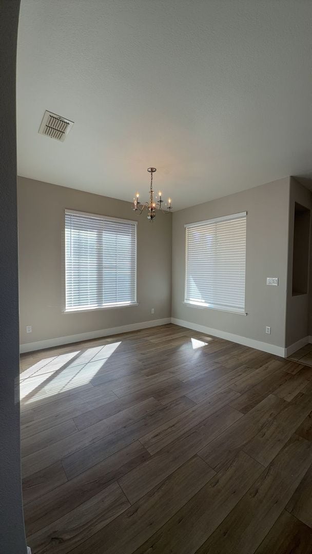Building Photo - 2390 River Rock Dr