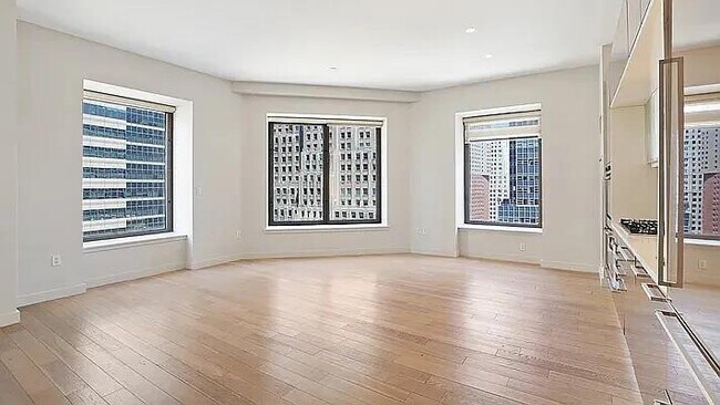Building Photo - 75 Wall St