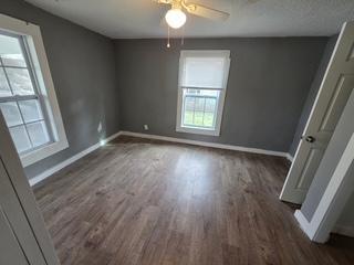 Building Photo - 228 N Maple Ave