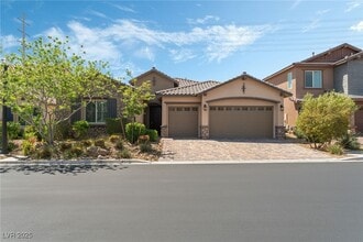 Building Photo - 7291 Ellington Park St