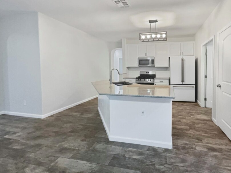 Building Photo - 7525 Muirfield Way