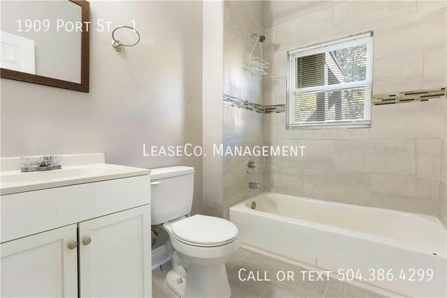 Building Photo - 1909 Port St