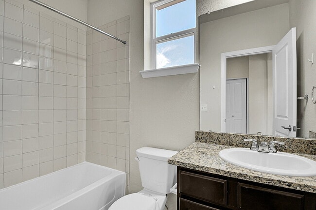 Building Photo - $3,150.00, 3 bed, 2 bath, located in Cente...