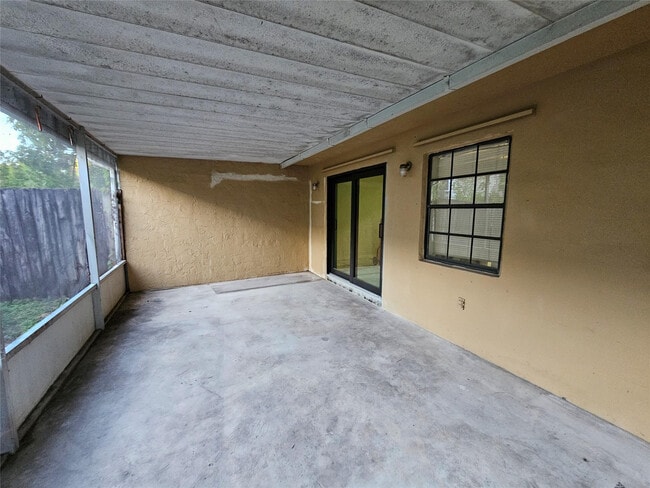 Building Photo - 7621 NW 74th Terrace