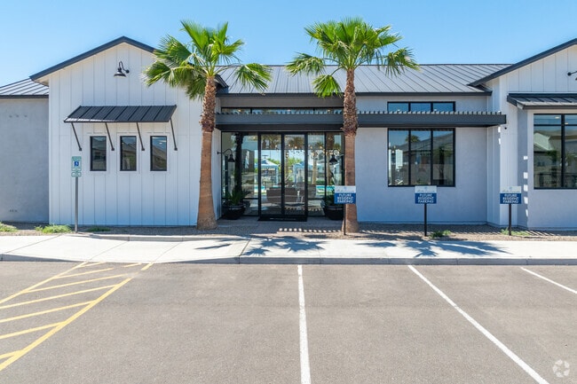 Entrance - Bella Encanta