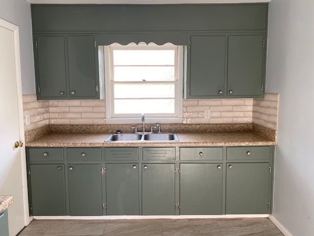 Building Photo - 2632 5th St NE