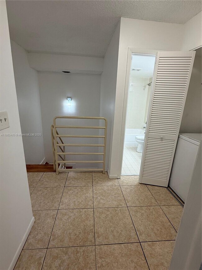 Building Photo - 14378 SW 96th Terrace