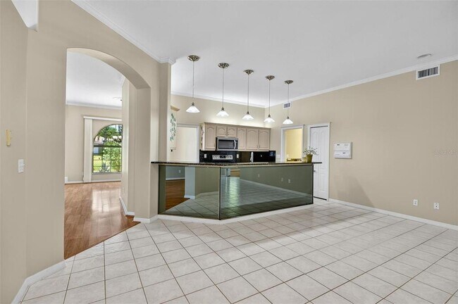Building Photo - 20 Woodford Ln