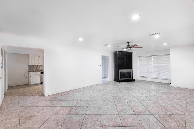 Building Photo - 106 Westchester St