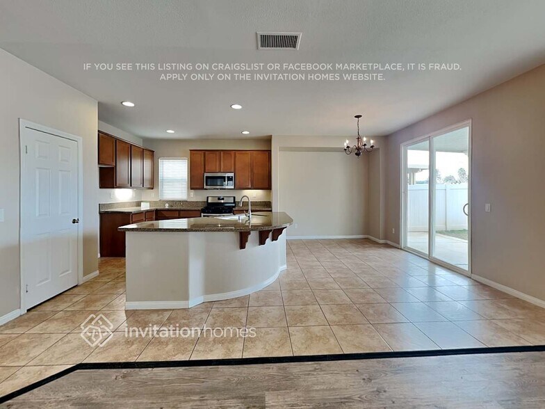 Building Photo - 1387 Valley Rose Way