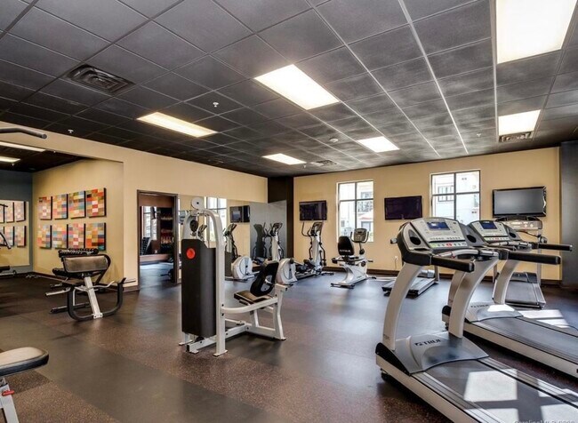 Building Photo - 721 Gov Morrison St