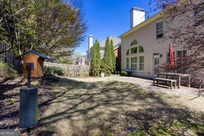 Building Photo - 3206 Windsor Lake Dr NE