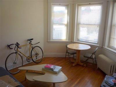 Building Photo - 72 Kirkland St