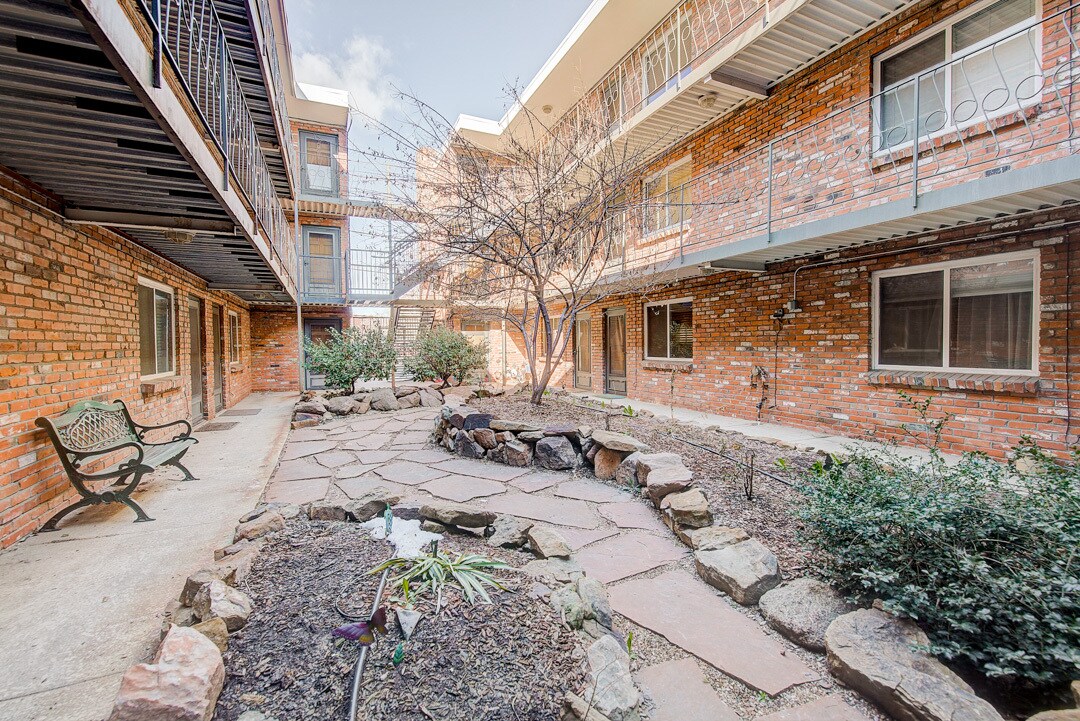 Building Photo - 155 S Pennsylvania St