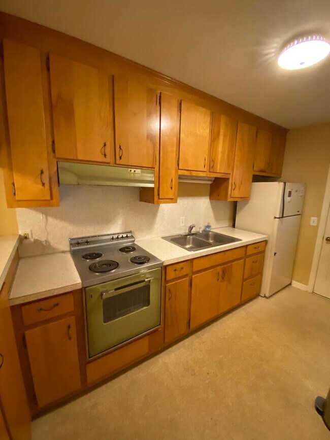 Building Photo - 106 Strode Cir