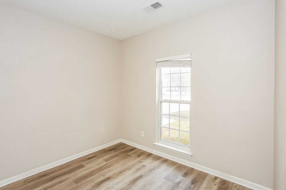 Building Photo - 11878 Meadhaven Dr