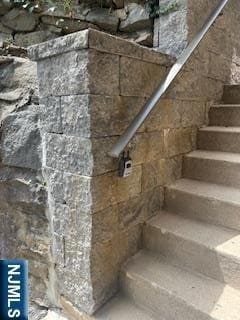 Building Photo - 148 Undercliff Ave