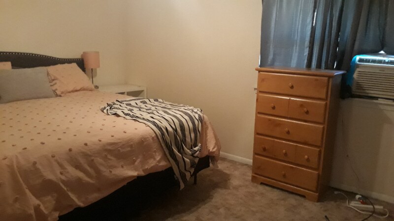 Building Photo - 2611 6th Ave