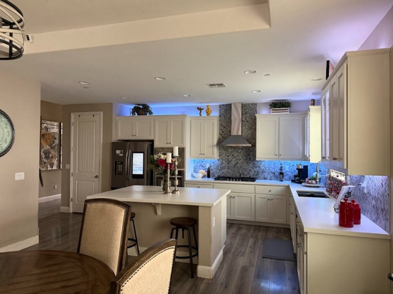 Building Photo - 2338 Hancock Dr