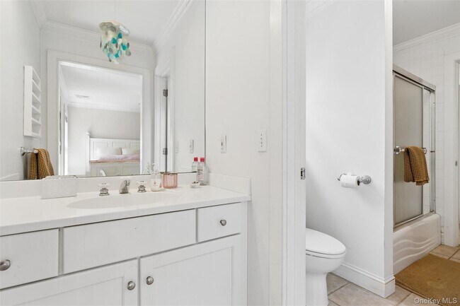 Building Photo - 110 Greenleaf Ln