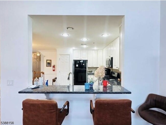 Building Photo - 16 Forshee Cir