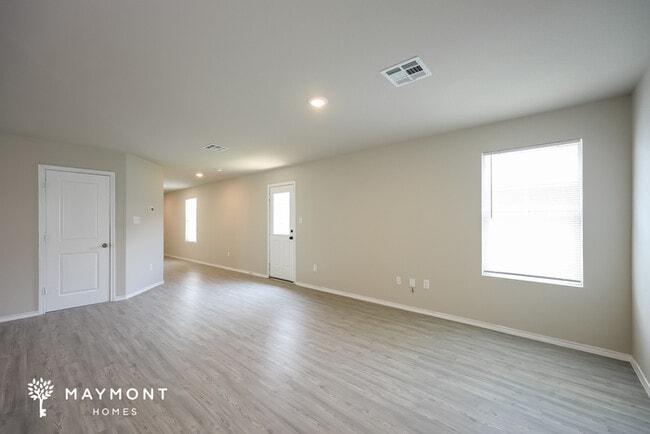 Building Photo - 7307 Silos Trail