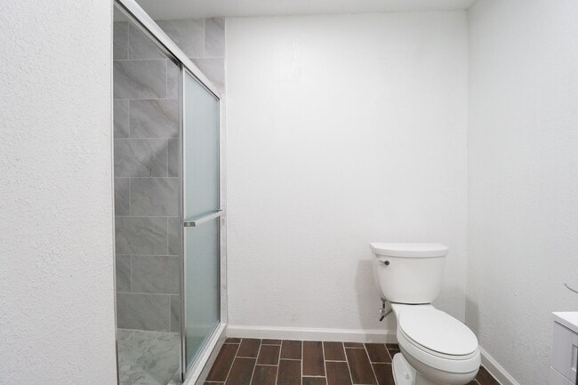 Building Photo - 4 Bed | 2 Bath in East Tulsa!