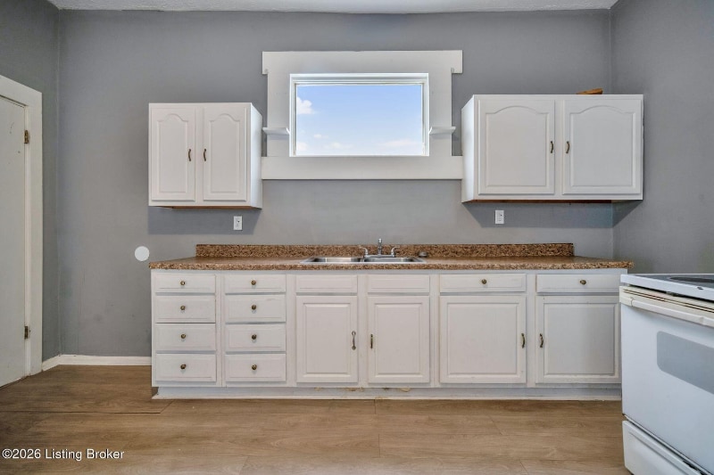 Building Photo - 427 1/2 N 28th St