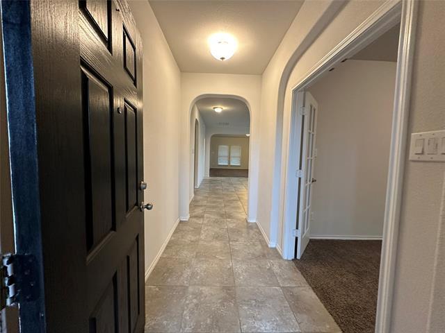 Building Photo - 2300 Sundown Mesa Dr