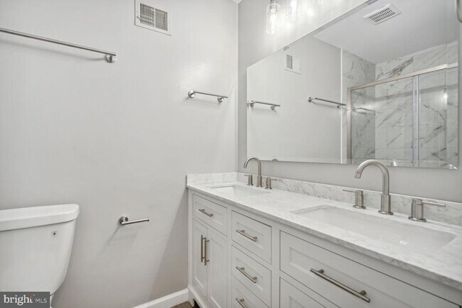 Building Photo - 10205 Provincetown Ct