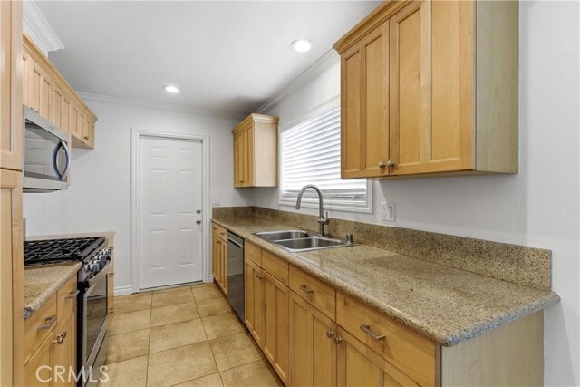 Building Photo - 9582 Pettswood Dr