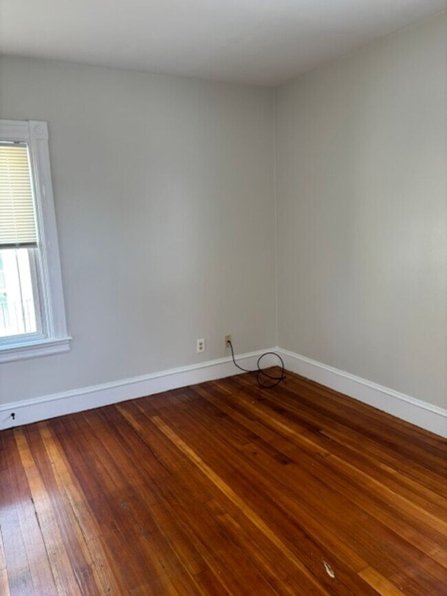 Building Photo - 63-65 Larch Street