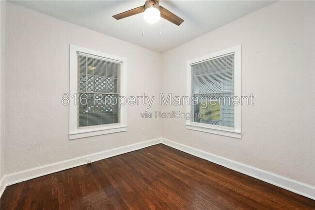 Building Photo - 2206 E 58th St