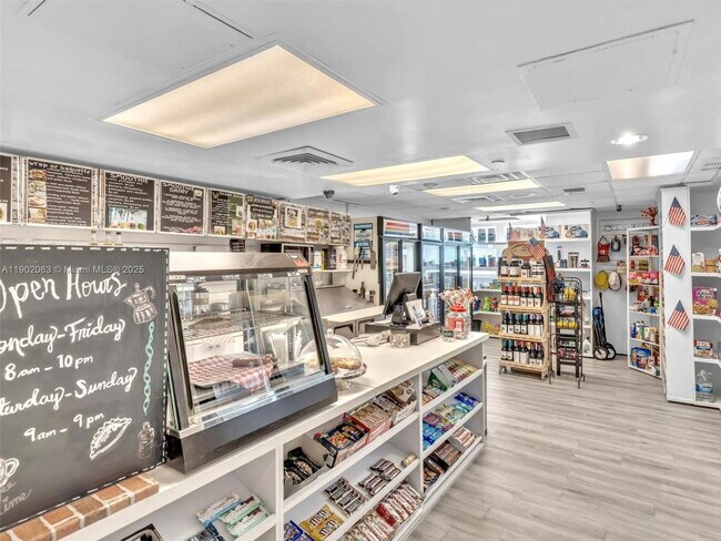 Building Photo - 650 West Ave