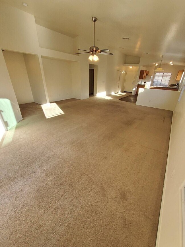 Building Photo - Laveen 3 bedroom
