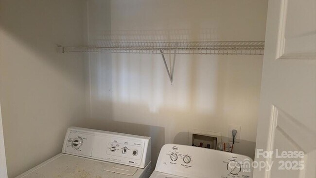 Building Photo - 9632 Terrier Way