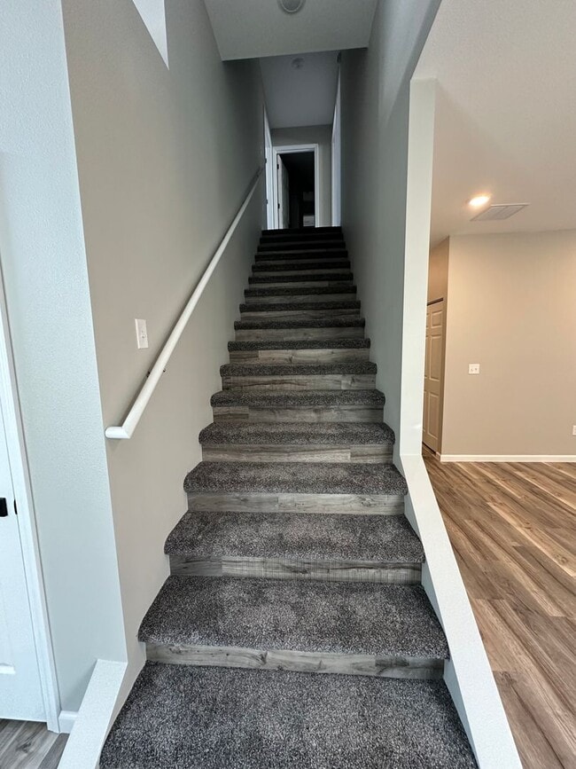 Building Photo - 2521-2521 Granite Dr NW