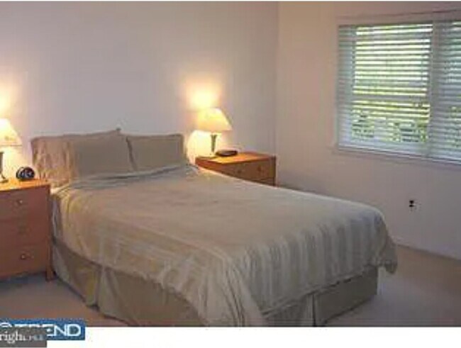 Building Photo - 204 Winding Way