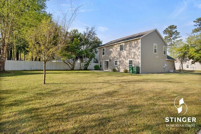 Building Photo - 98 Shadow Moss Dr