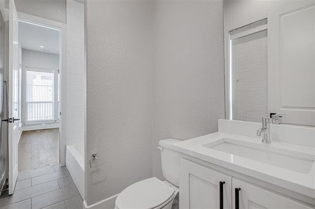 Building Photo - 123 Gdn Ct W